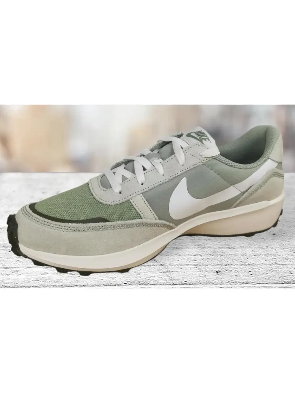 Nike Waffle Nav Size 10 Men’s Jade Horizon Sail-Oil Green FJ4195-300 New